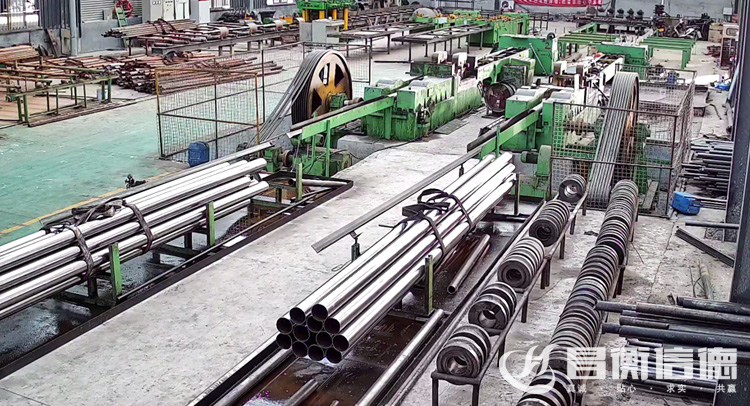 152*3.5mm薄壁精密大香蕉网址无遮挡生产中，152*6.5mm即将下料……